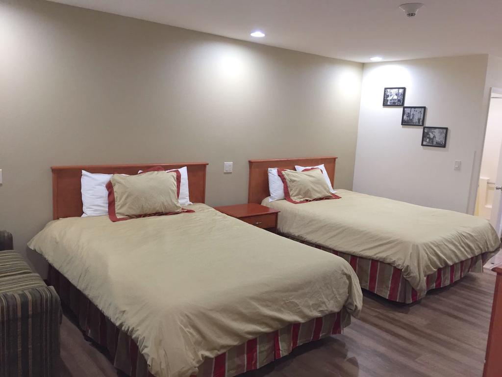 Simply Home Inn & Suites - ريفرسايد المظهر الخارجي الصورة