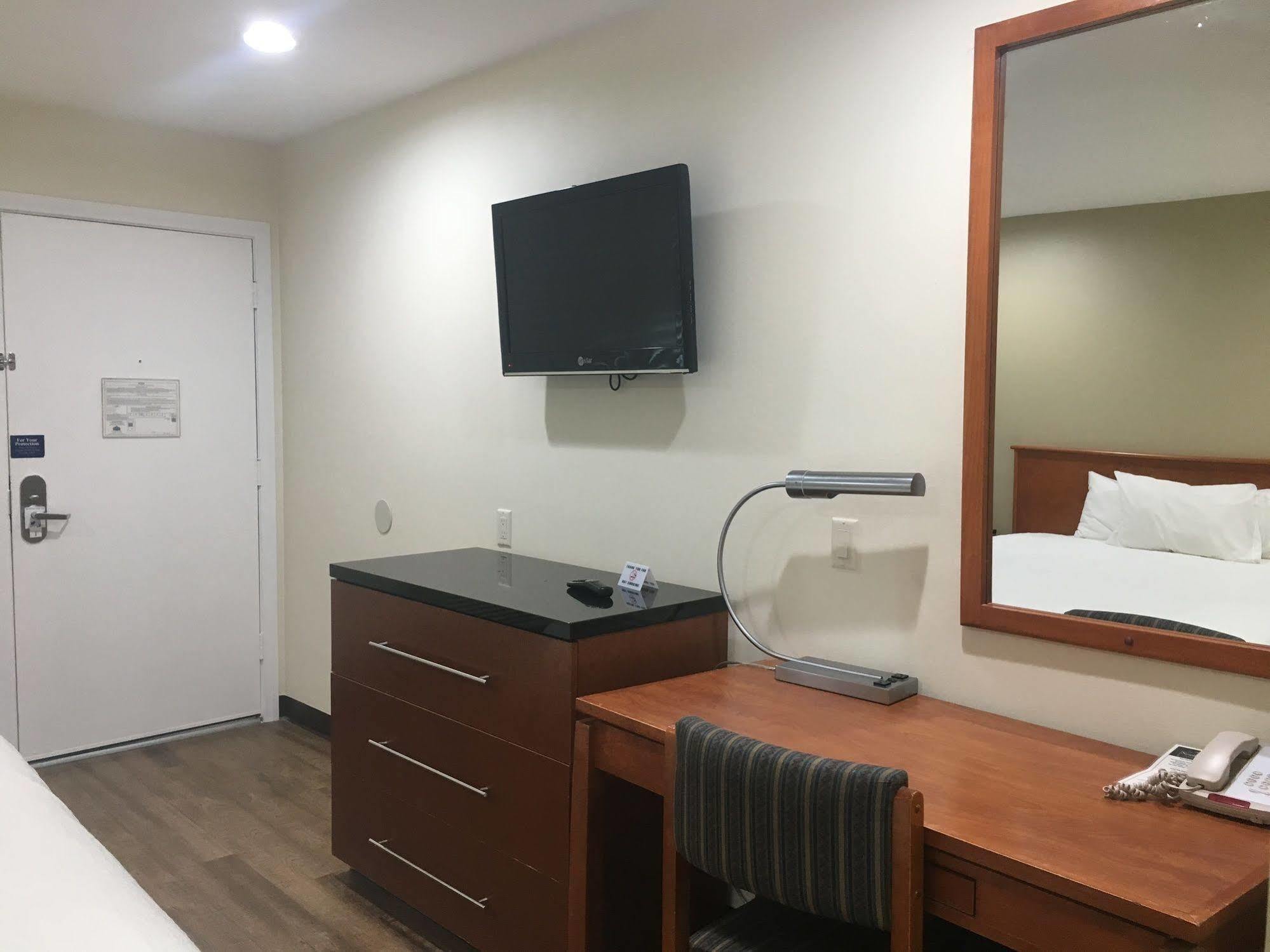 Simply Home Inn & Suites - ريفرسايد المظهر الخارجي الصورة